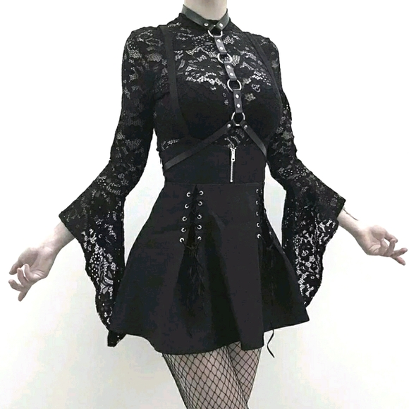 Tops - Black Floral Lace Bodysuit